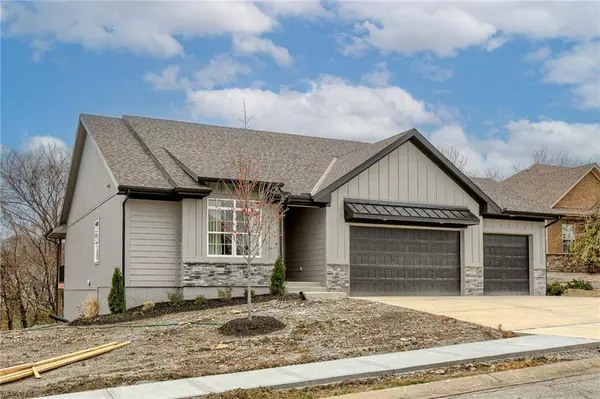 1205 Morgan DR, Pleasant Hill, MO 64080