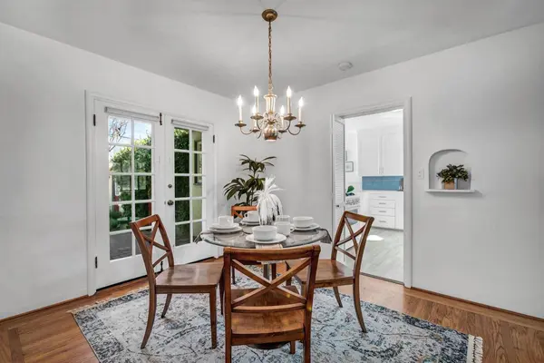 2257 11th AVE, Sacramento, CA 95818