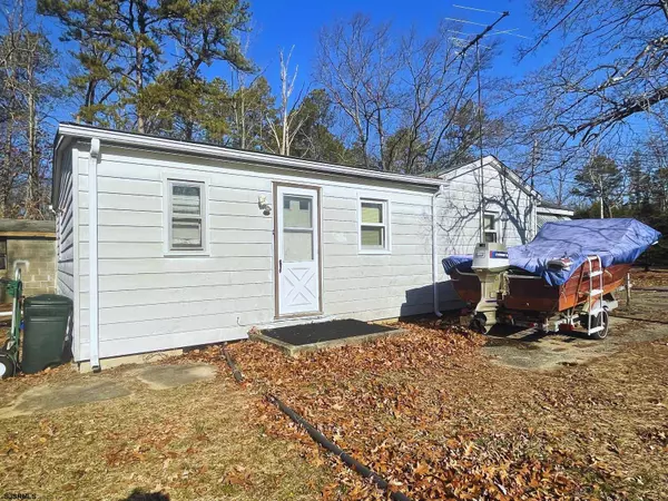 628 6th Ave, Newtonville, NJ 08346