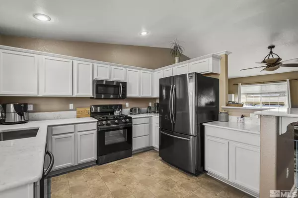 17625 Trout Ct, Reno, NV 89508-2504