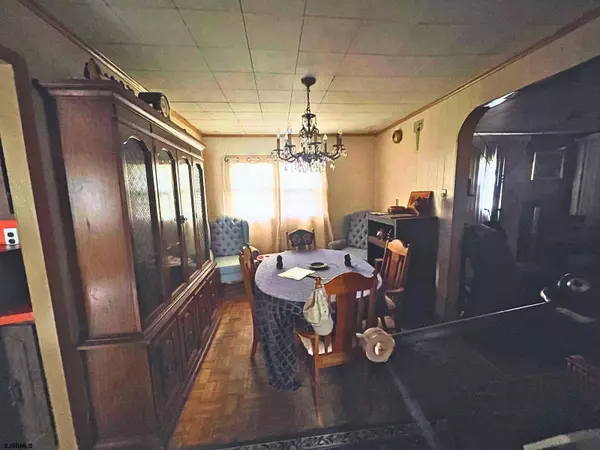 628 6th Ave, Newtonville, NJ 08346