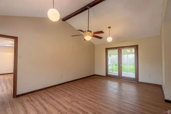 1127 BRIARHURST DR, Baton Rouge, LA 70810