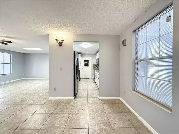 4090 SW 143RD LANE RD, Ocala, FL 34473