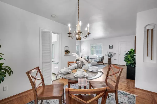 2257 11th AVE, Sacramento, CA 95818