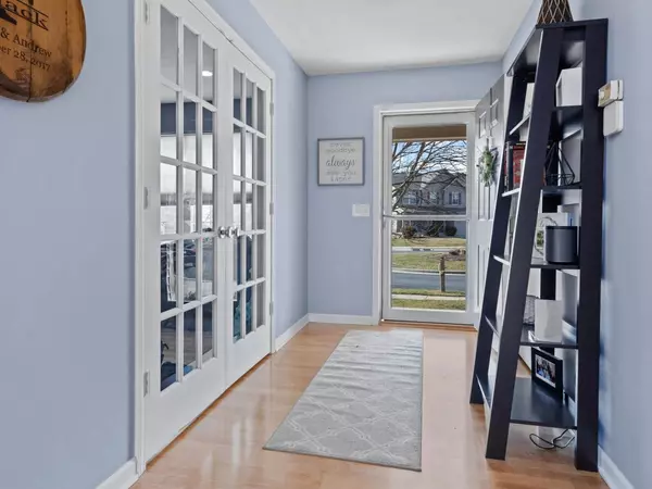 11779 Holbrook Close, Fishers, IN 46037