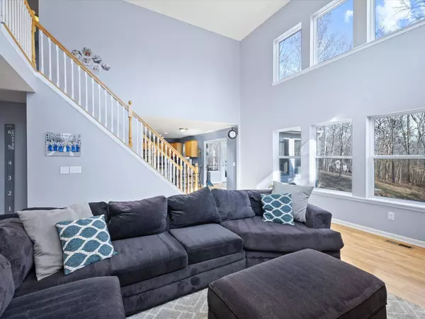 11779 Holbrook Close, Fishers, IN 46037