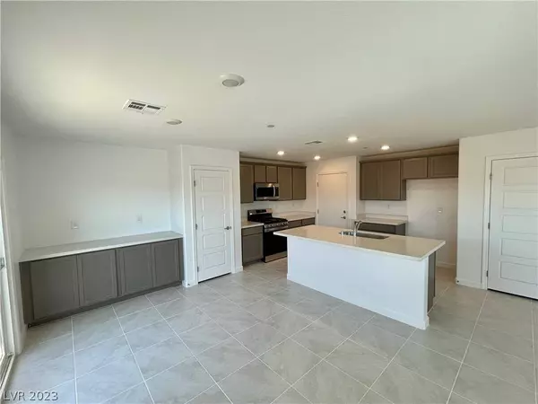 330 Bay Village Place, Henderson, NV 89011