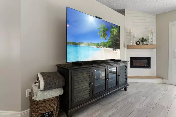 2417 SE Delano RD, Port Saint Lucie, FL 34952