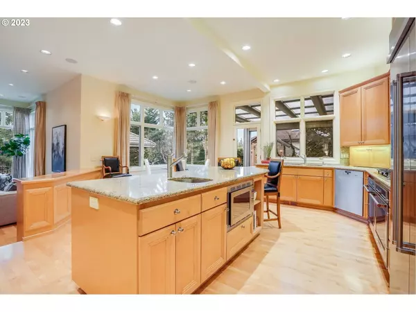 3447 CASCADE TER, West Linn, OR 97068