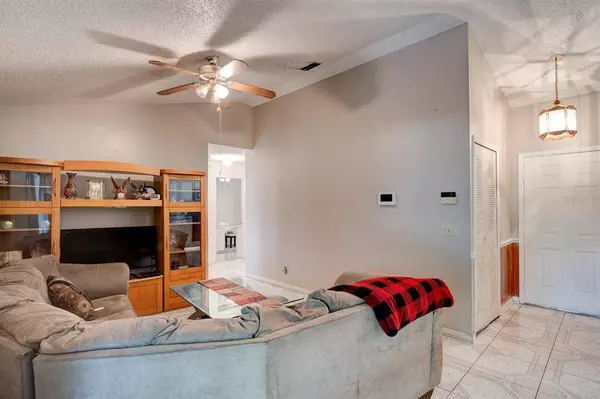 7458 RADIANT CIR, Orlando, FL 32810