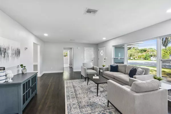 4134 EDGEWATER DR, Orlando, FL 32804