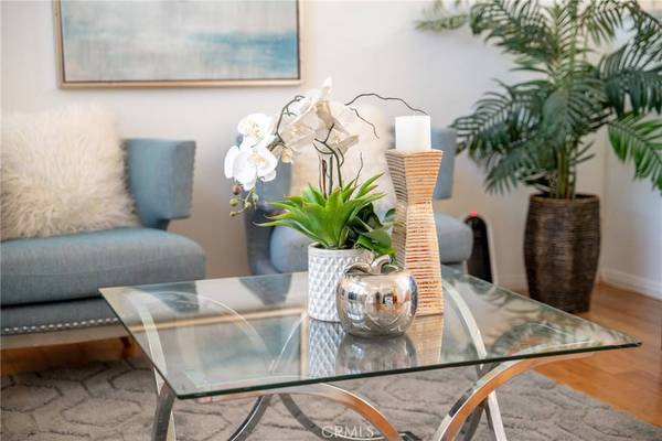 605 Marinella Aisle, Irvine, CA 92606