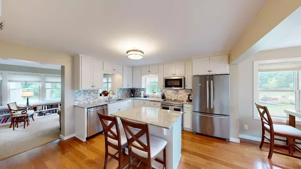 31890 Lily ST NW, Cambridge, MN 55008