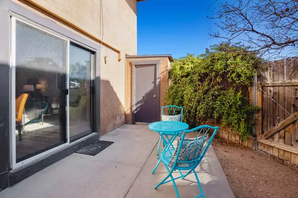 75 Park LN #A, White Rock, NM 87547