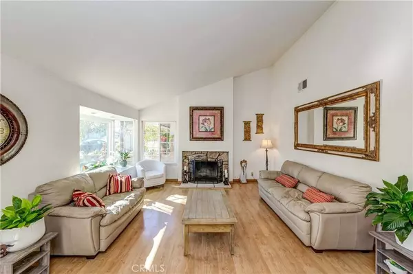 3113 W Vallejo DR, Anaheim, CA 92804