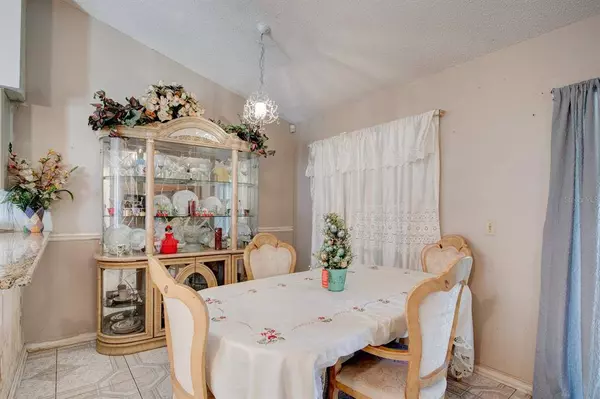 7458 RADIANT CIR, Orlando, FL 32810