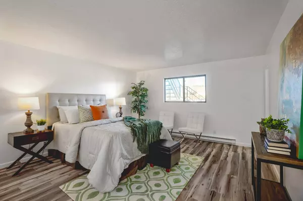 75 Park LN #A, White Rock, NM 87547