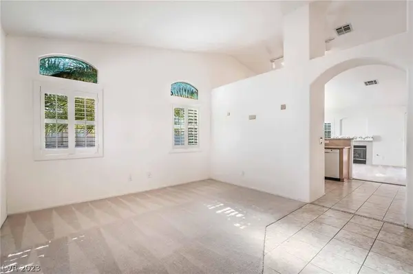 113 Vista Del Lago Street, Henderson, NV 89015