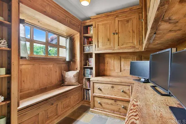 3939 Eagte ST #305, San Diego, CA 92103