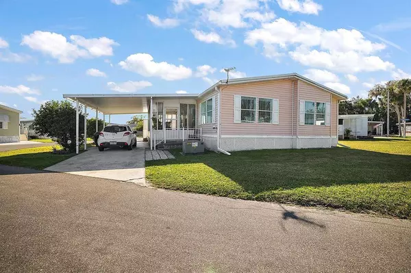 21 TROUT LAKE DR, Eustis, FL 32726