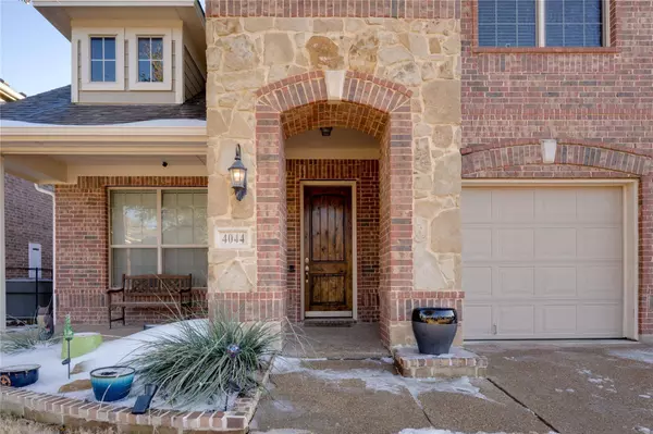 4044 Knighterrant, Fort Worth, TX 76262