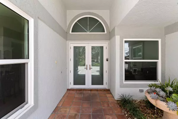 2417 SE Delano RD, Port Saint Lucie, FL 34952