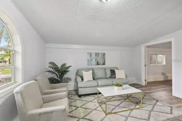 221 MC JORDAN AVE, Orlando, FL 32801