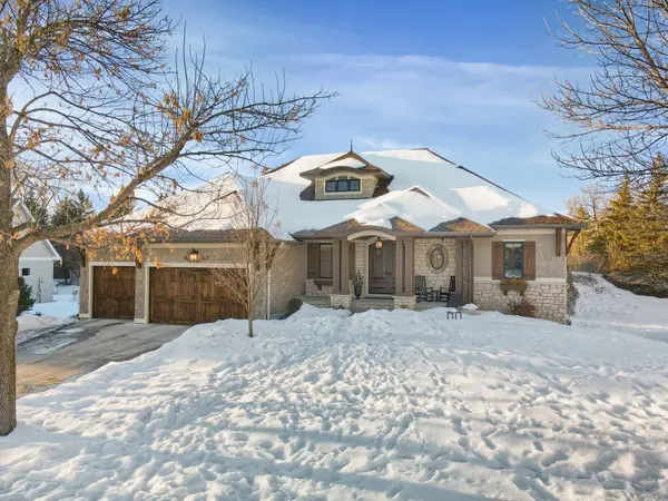 6412 Landings CT, Chanhassen, MN 55331