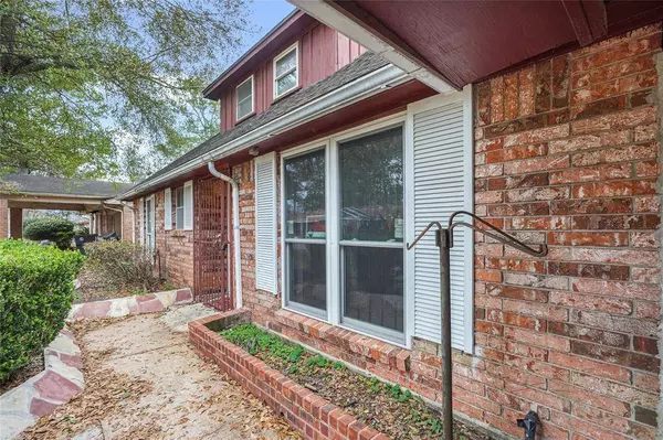 7706 Langley RD, Houston, TX 77016