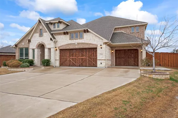 7551 Brooklake Drive, Grand Prairie, TX 75054