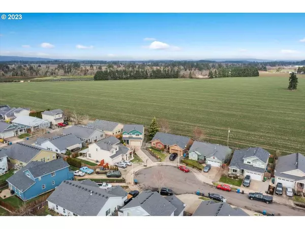 2601 NINA PL, Hubbard, OR 97032