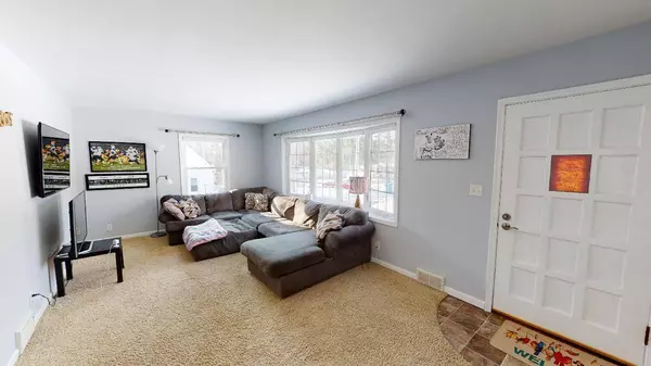 2555 Westview TER, Minnetonka, MN 55305