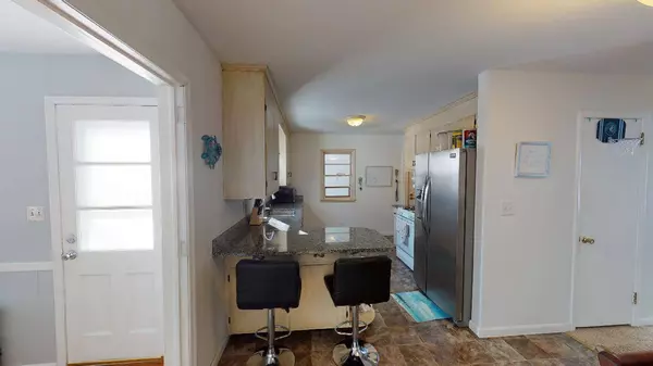 2555 Westview TER, Minnetonka, MN 55305