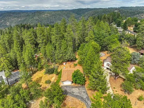 3109 Secret Lake TRL, Cool, CA 95614