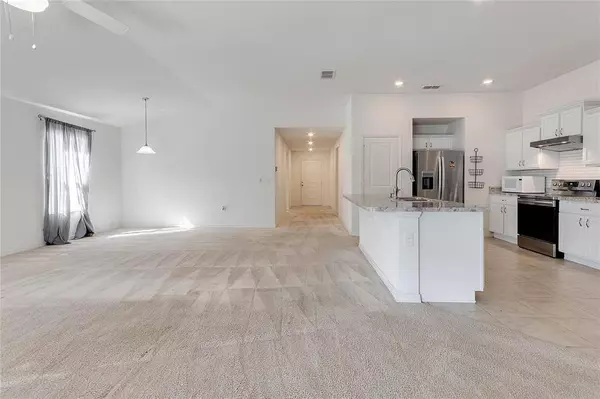 2823 MOSSHIRE CIR, Saint Cloud, FL 34772