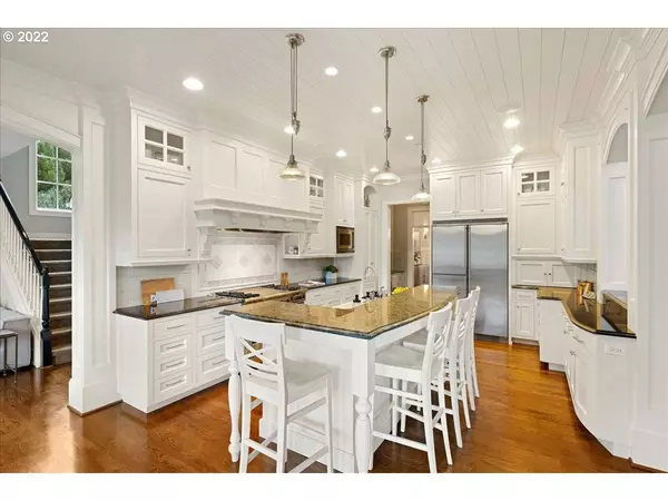 13777 CAMEO CT, Lake Oswego, OR 97034