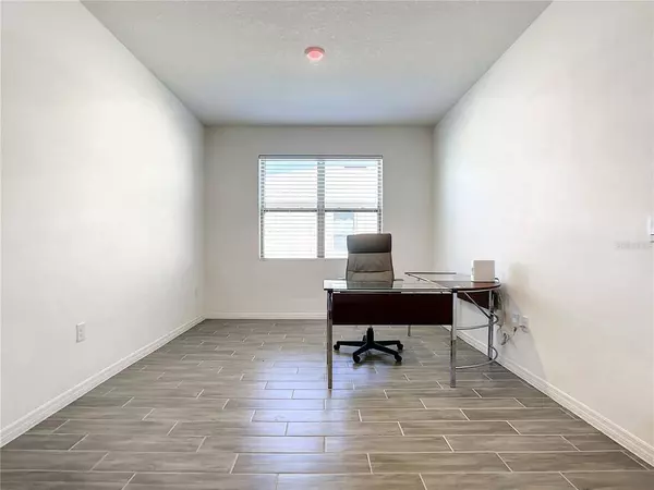 1519 LYONSDALE LN, Sanford, FL 32771