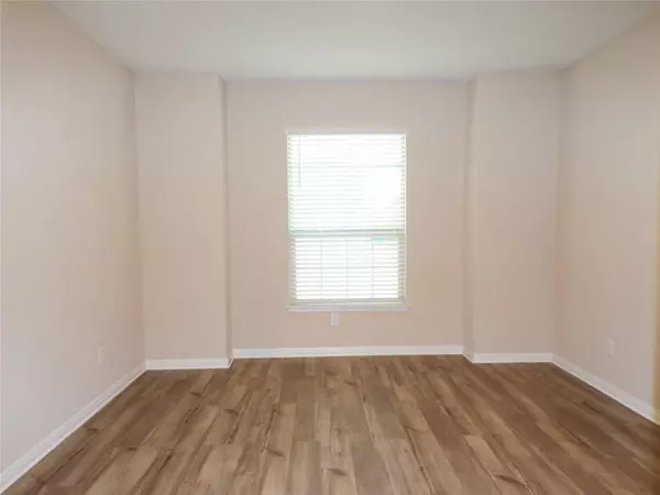 13633 Lansman Drive, Crowley, TX 76036