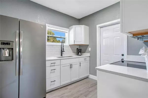 1169 TANGERINE ST, Clearwater, FL 33755