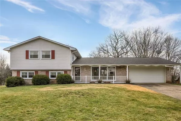 217 Laura Dr, New Kensington, PA 15068