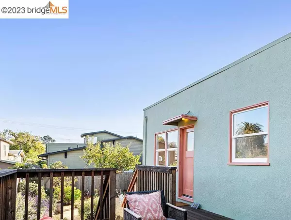 1516 Blake St, Berkeley, CA 94703