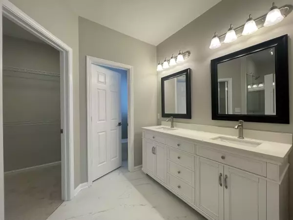 12072 Bird Key Blvd, Fishers, IN 46037