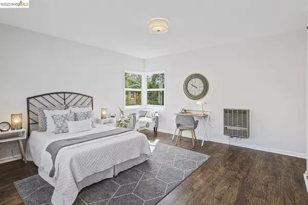 1516 Blake St, Berkeley, CA 94703