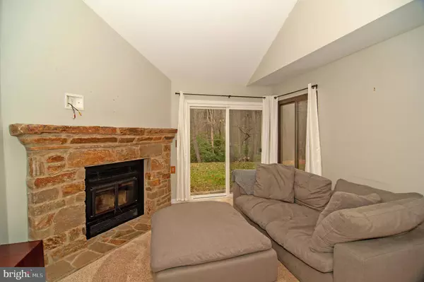 327 PINE VALLEY RD, Dover, DE 19904