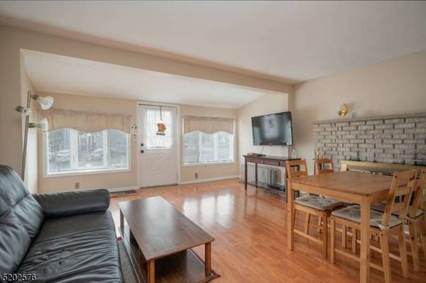 126 Hiawatha Blvd, Parsippany-troy Hills Twp., NJ 07034