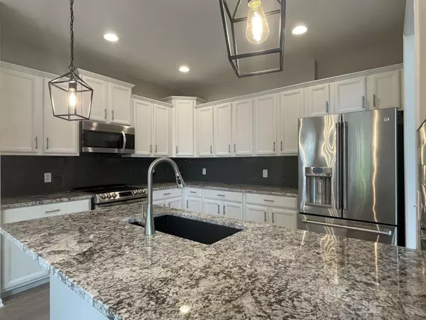 12072 Bird Key Blvd, Fishers, IN 46037