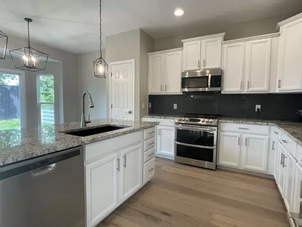 12072 Bird Key Blvd, Fishers, IN 46037