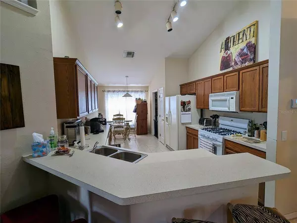 6750 WATERTON DR, Riverview, FL 33578