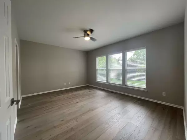 12072 Bird Key Blvd, Fishers, IN 46037