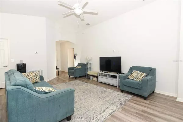 464 MONTICELLI DR, Haines City, FL 33844